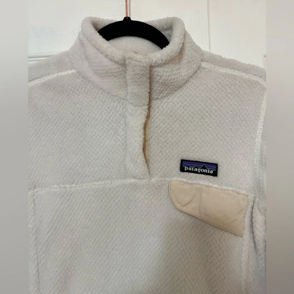 Patagonia Women’s Re-Tool Snap-T Fleece Pullover, White - Small - Picture 4 of 8